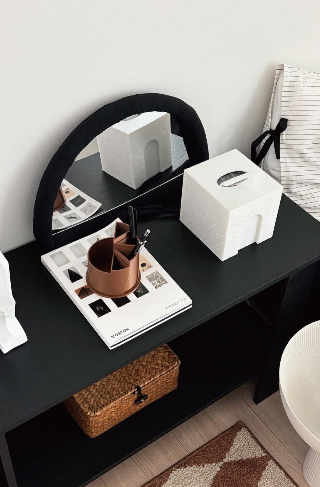 flower　ogre vamir カフェテーブル flower ogre vamir カフェテーブル flower ogre vamir カフェ